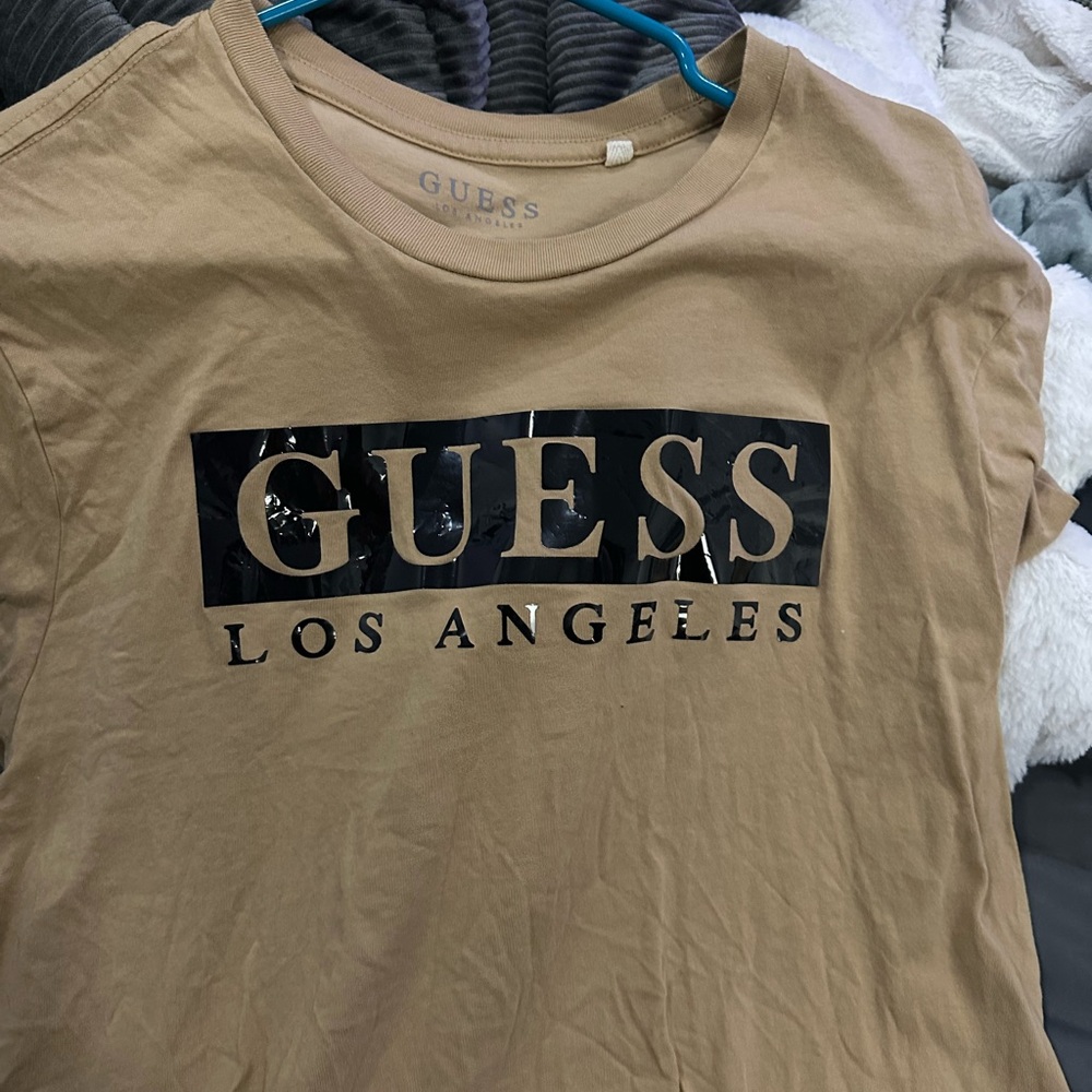 Guess Tan w/ Black Logo Tee